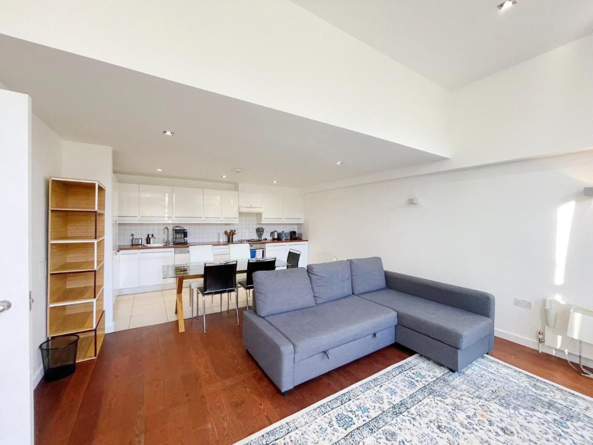 Portobello Dock Canalside Apartment Лондон Екстериор снимка
